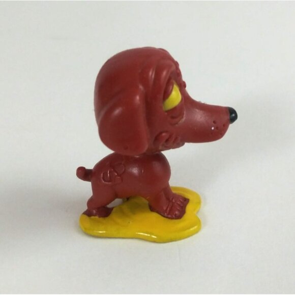 The Ugglys Pet Shop Series 1 Grossest Brown Worried Whippet - Picture 2 of 6